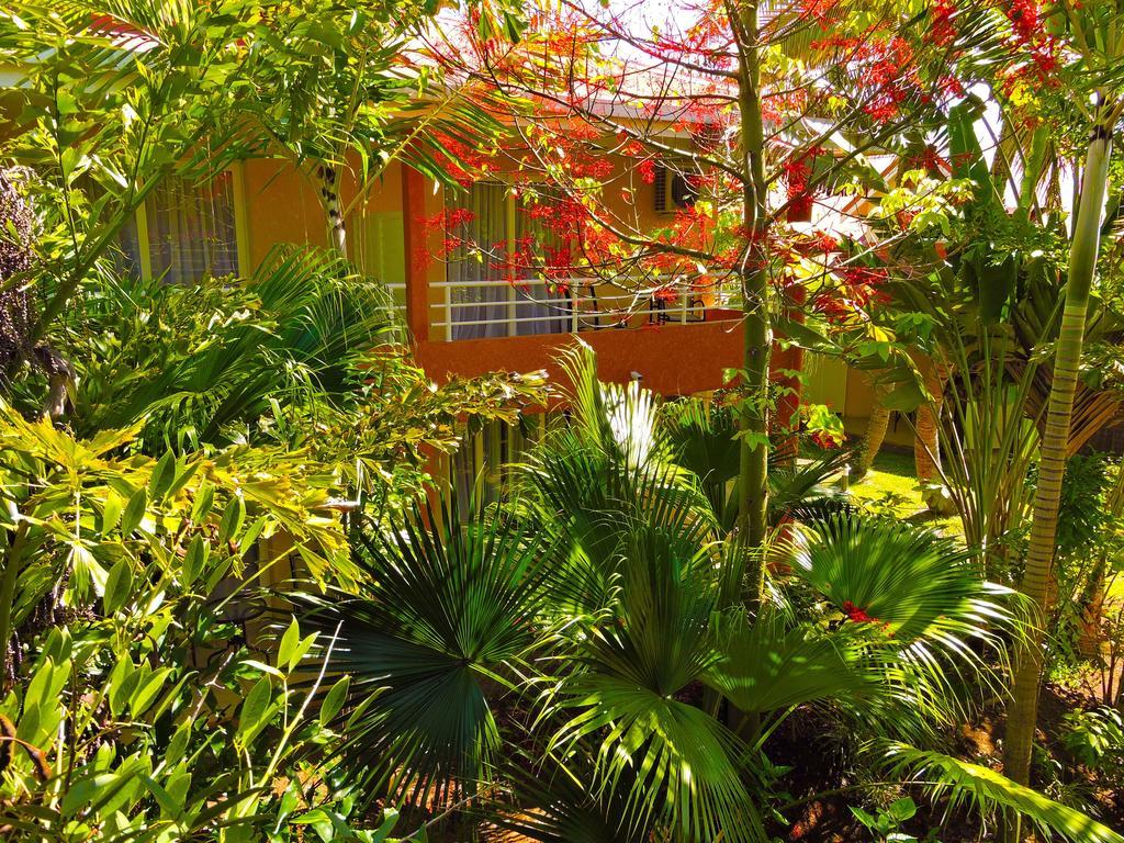 Koniambo Hotel Koné Quarto foto